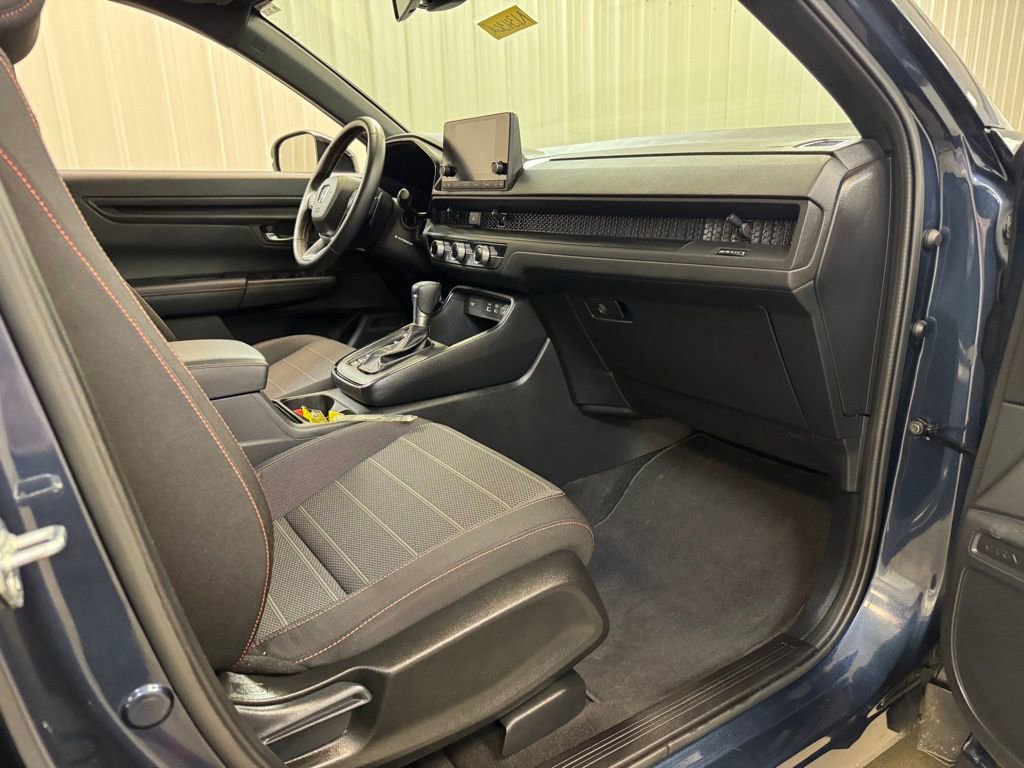 Used 2025 Honda CR-V Sport image 31