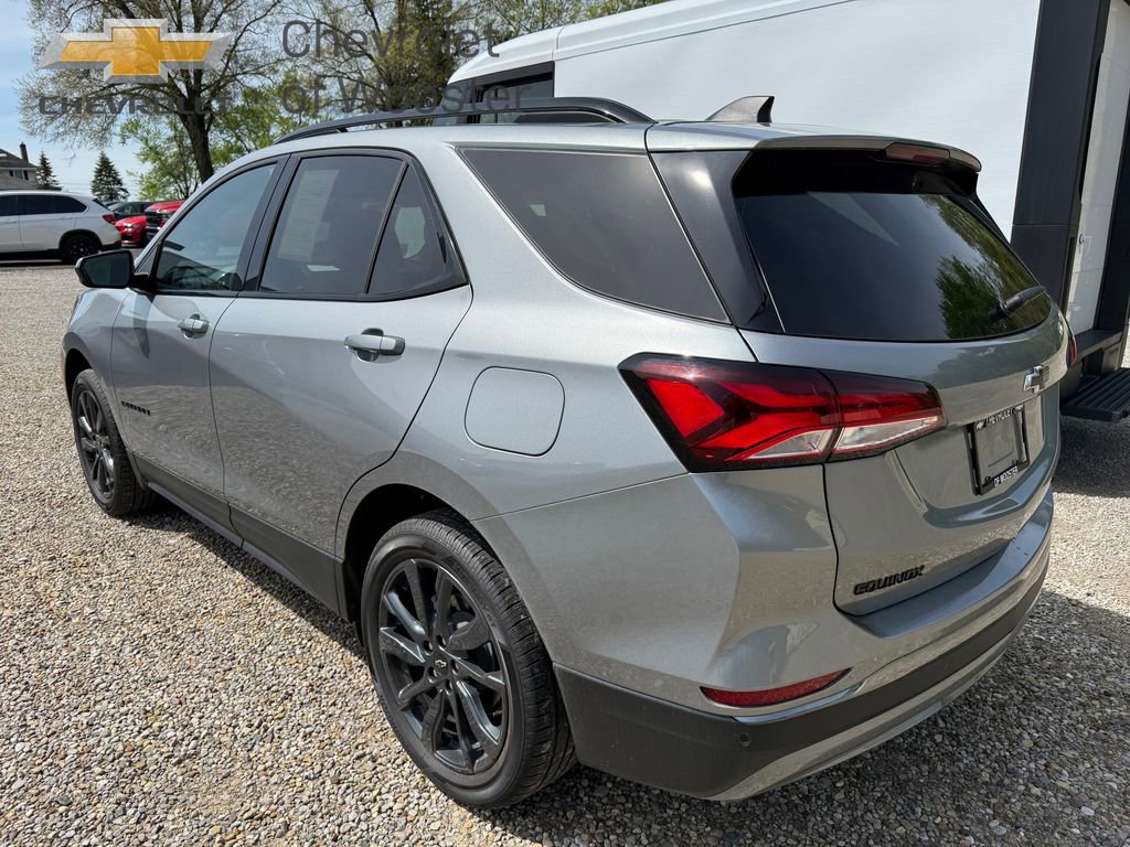 Used 2023 Chevrolet Equinox RS AWD/4WD image 4