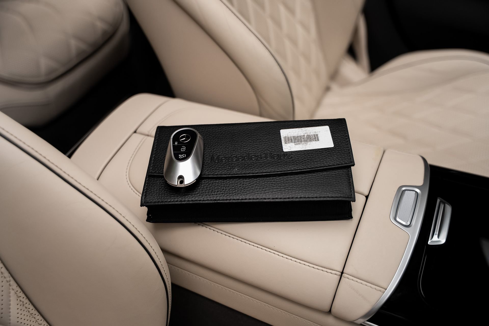 Used 2024 Mercedes-Benz S 580e 4MATIC Sedan w/ AMG Line image 78