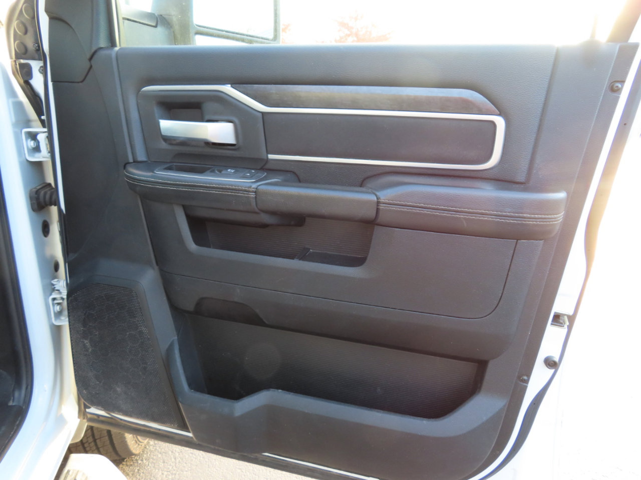 Used 2024 RAM 2500 Big Horn image 31