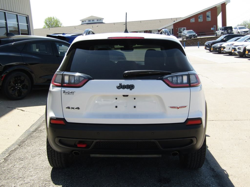 Used 2022 Jeep Cherokee Trailhawk w/ Premium Leather Package AWD/4WD image 4