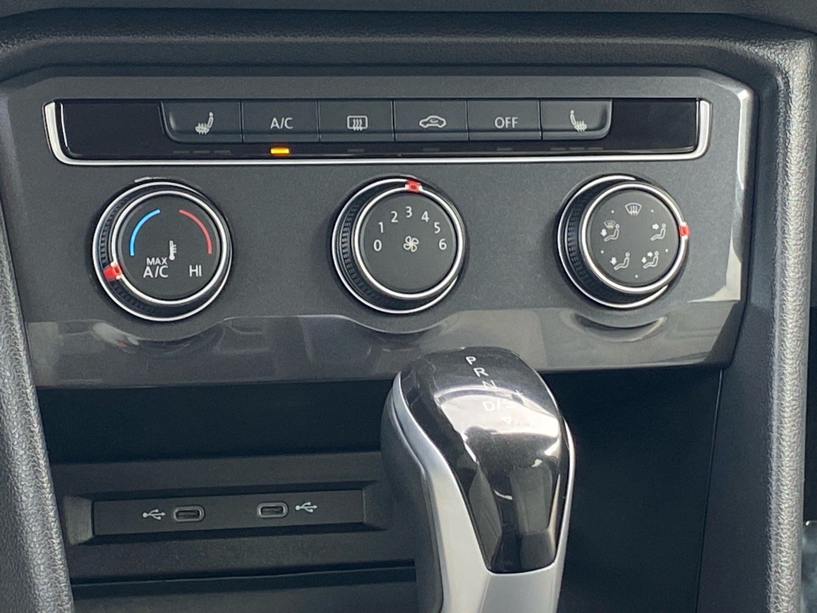 Certified 2024 Volkswagen Tiguan S FWD image 9