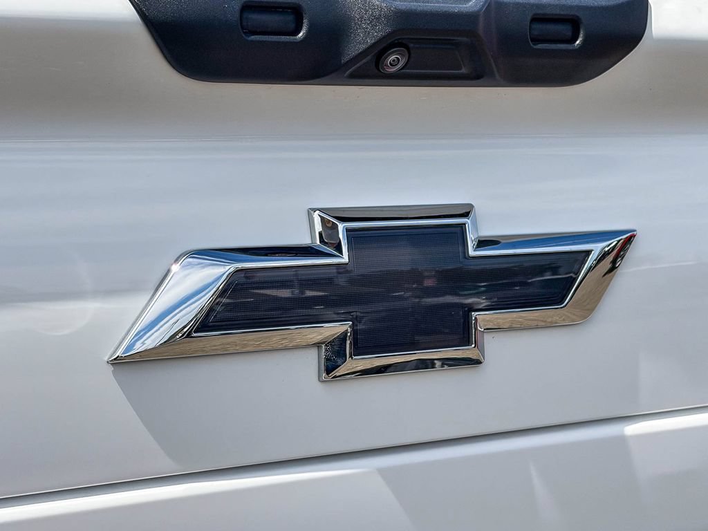 Used 2024 Chevrolet Silverado EV RST AWD/4WD image 10