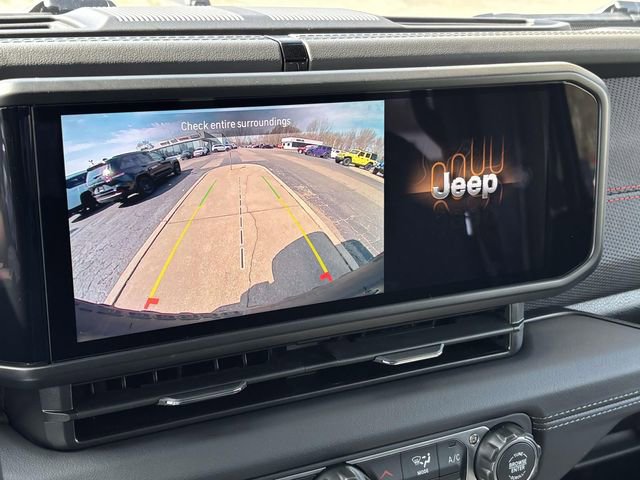 New 2026 Jeep Wrangler Unlimited Rubicon w/ Xtreme 35 Tire Package image 19