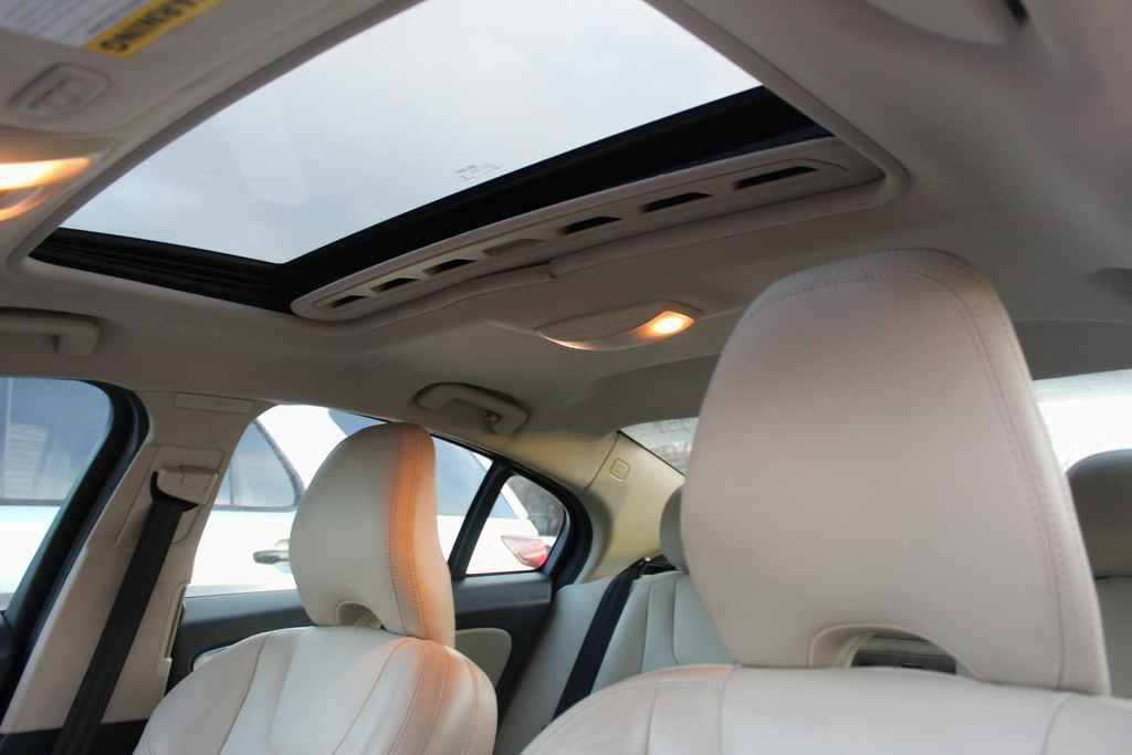 Used 2017 Volvo S60 T5 Dynamic w/ Vision Package image 21