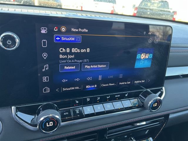 Used 2024 Chevrolet Colorado Z71 w/ Z71 Convenience Package 2 AWD/4WD image 12