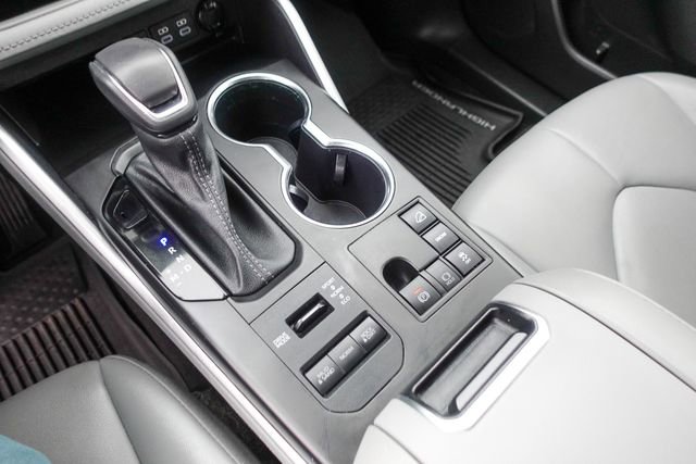 Certified 2023 Toyota Highlander XLE image 27