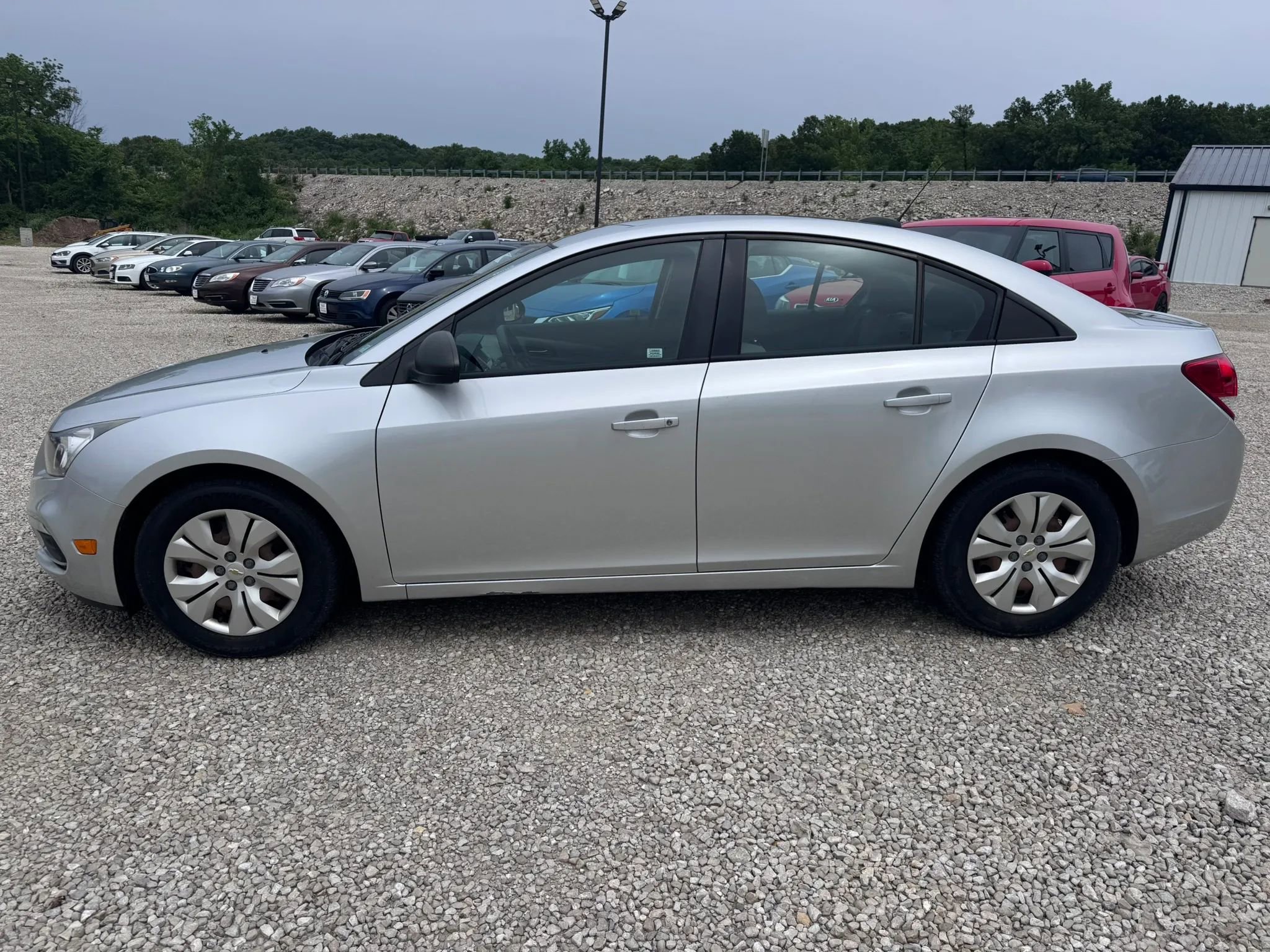 Used 2016 Chevrolet Cruze LS FWD image 3