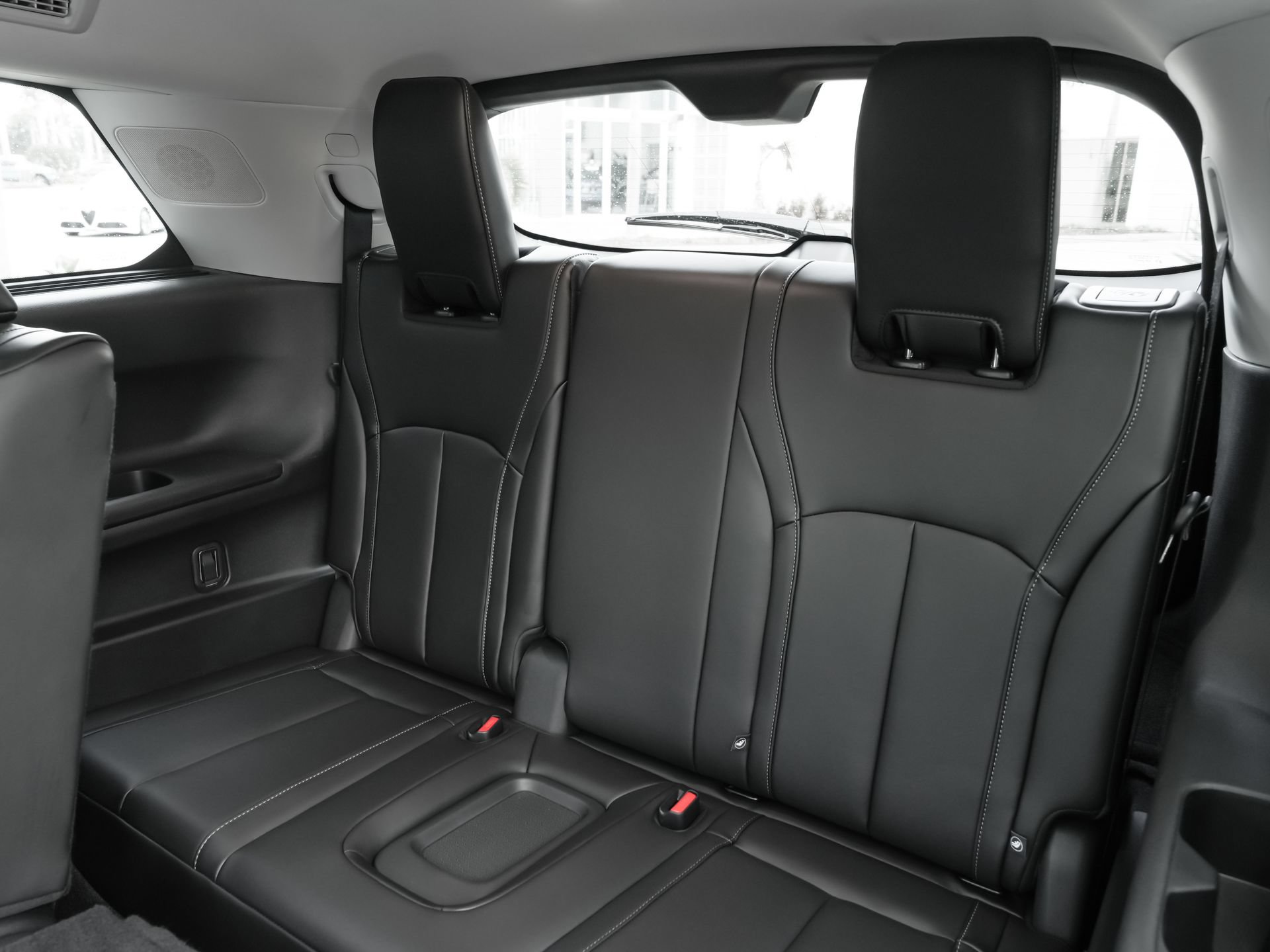 Used 2025 INFINITI QX60 Sensory w/ Vision Package AWD/4WD image 42