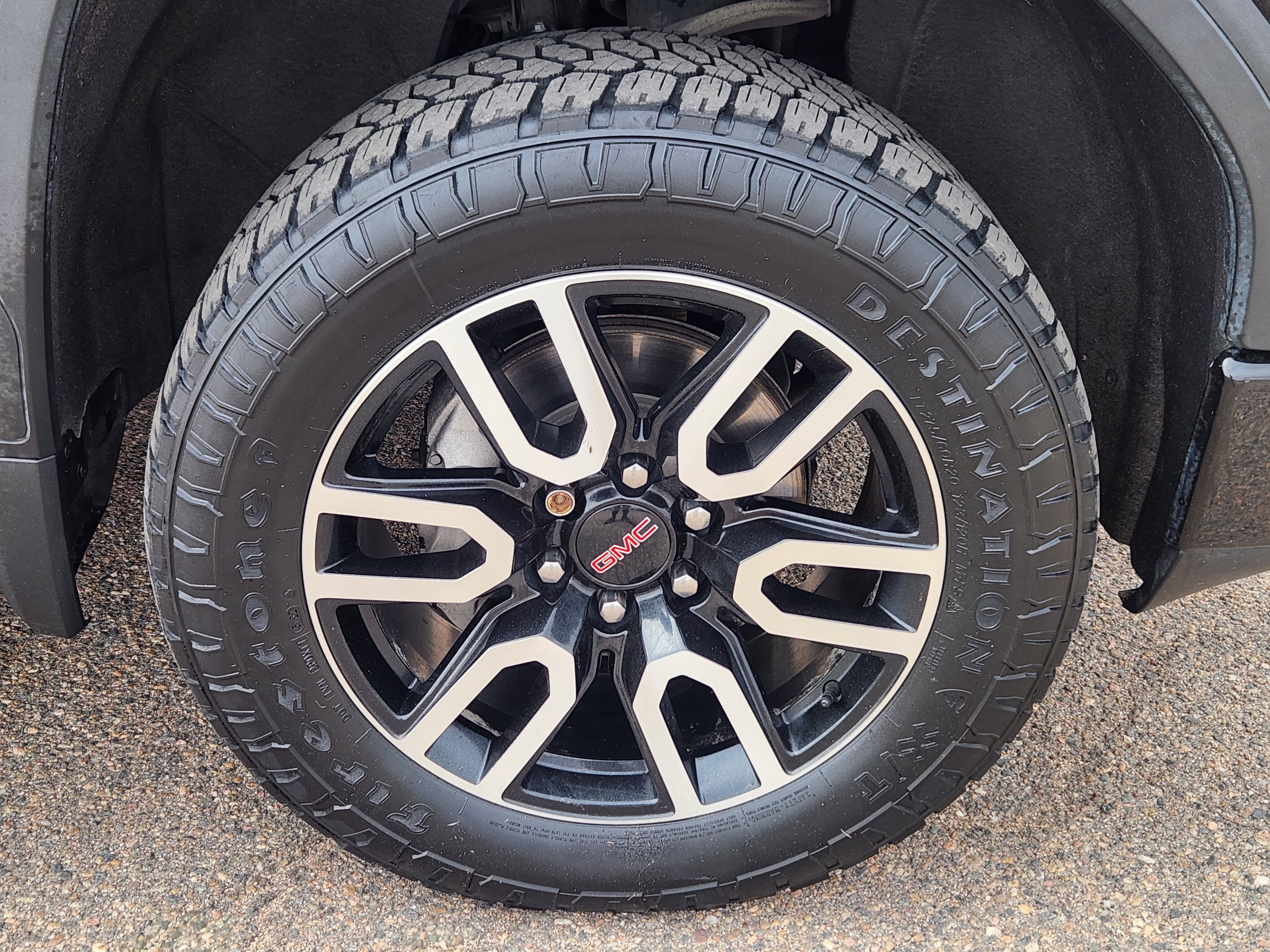 Used 2021 GMC Sierra 1500 AT4 w/ AT4 Value Package AWD/4WD image 7