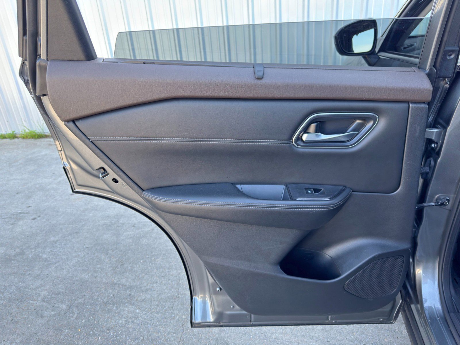 Used 2021 Nissan Rogue SL w/ Premium Package image 40