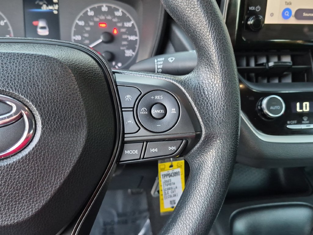 Used 2023 Toyota Corolla LE FWD image 18
