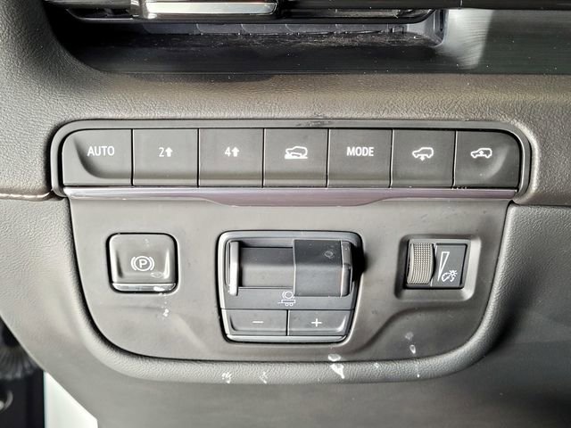 Used 2021 Cadillac Escalade Sport w/ Driver Assist Tech Package AWD/4WD image 13