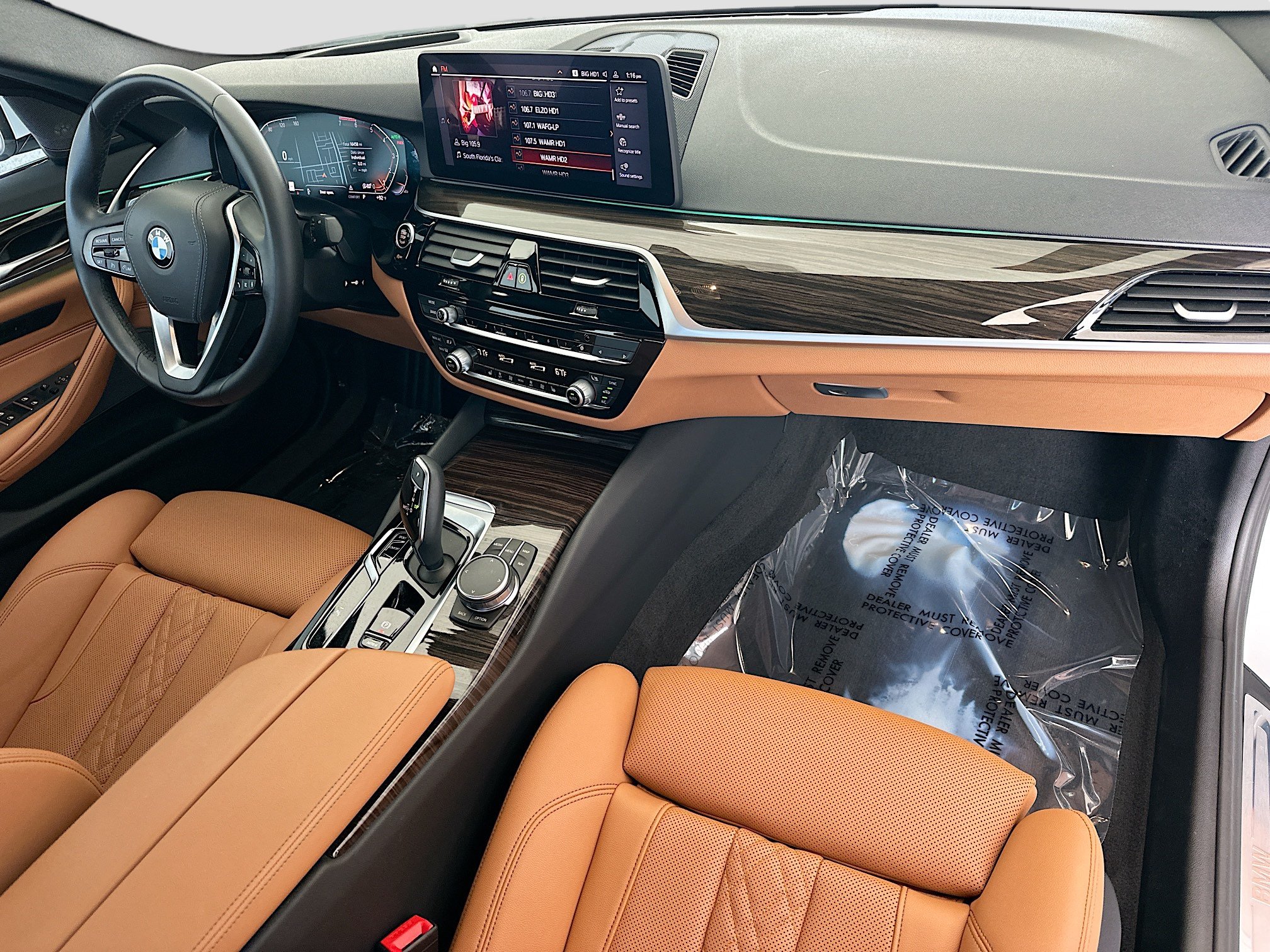 Used 2023 BMW 530i w/ Premium Package RWD image 29