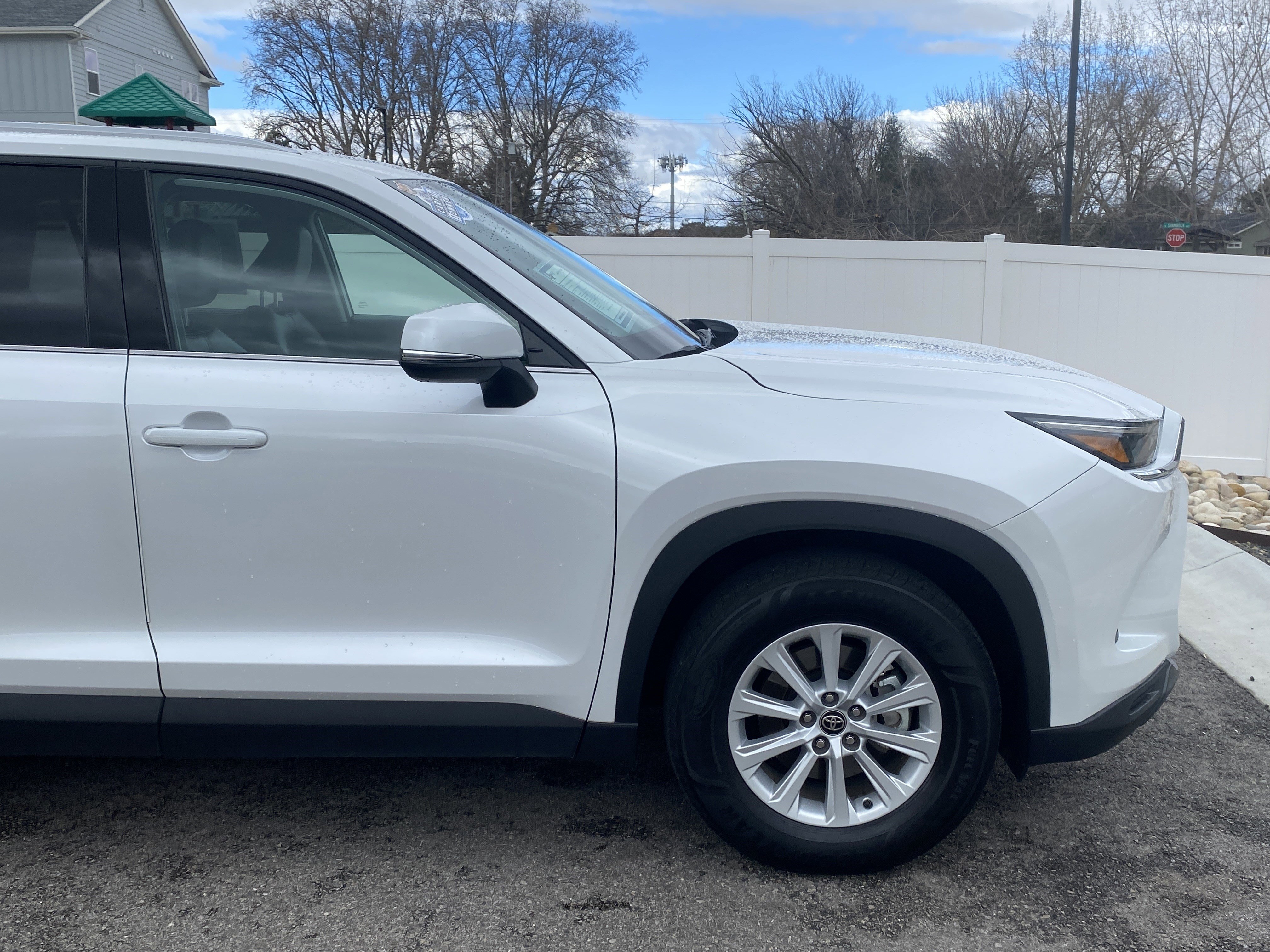 Used 2024 Toyota Grand Highlander XLE image 8