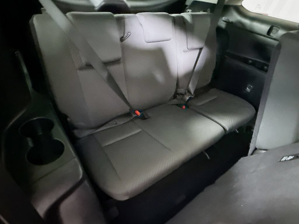 Certified 2019 Toyota Highlander LE w/ Protection Package #3 AWD/4WD image 30
