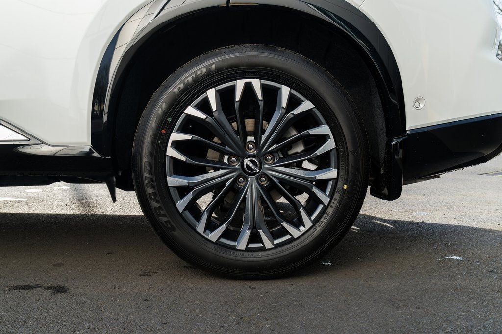 New 2026 Nissan Rogue Platinum image 7