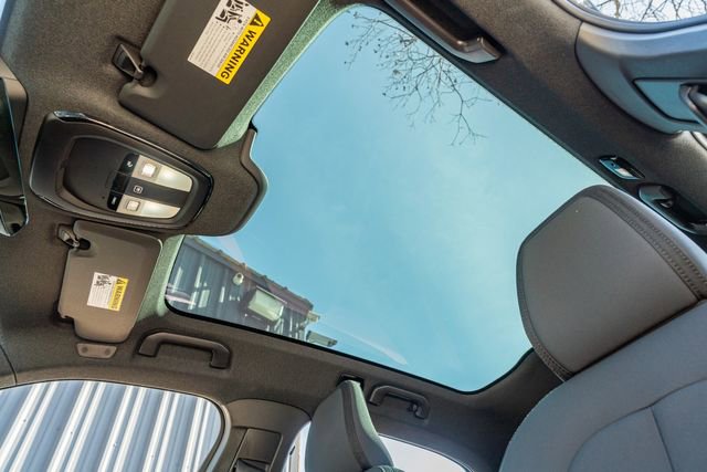 Used 2022 Polestar Polestar 2 w/ Performance Package image 27