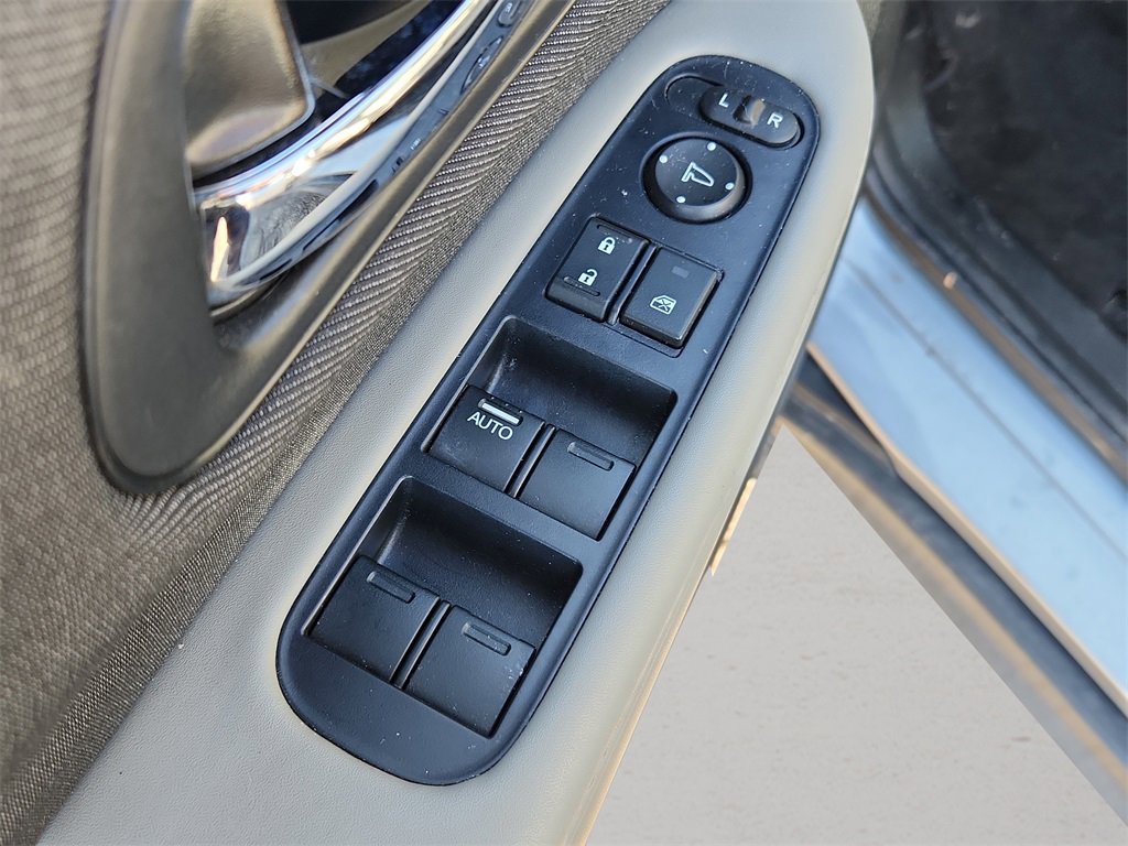 Used 2019 Honda HR-V LX image 15