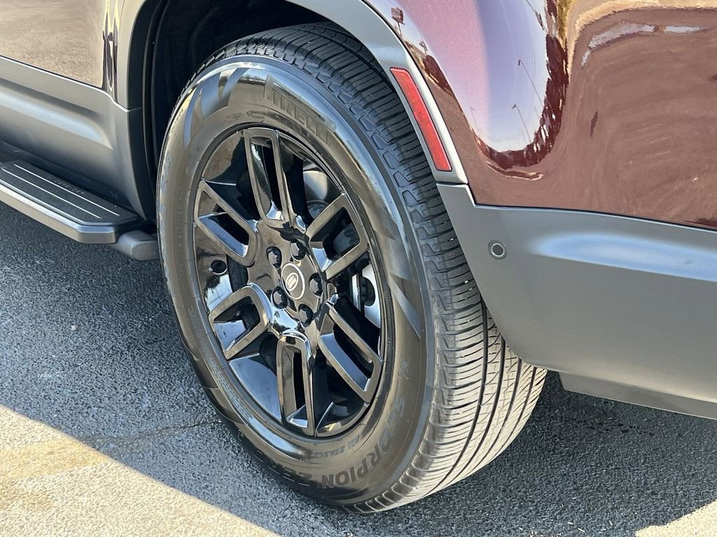 Certified 2025 Land Rover Defender 130 S image 11