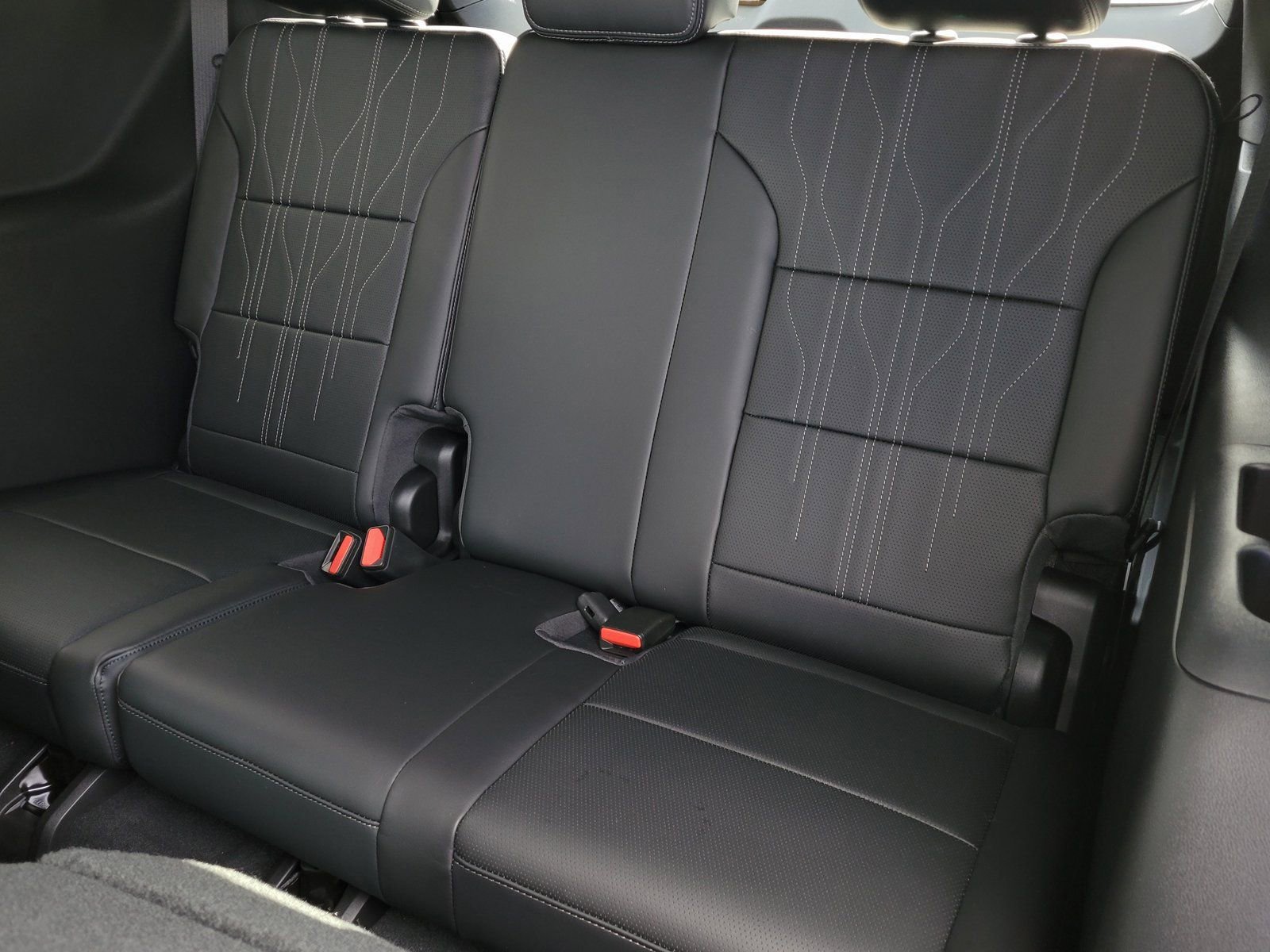 New 2026 Buick Enclave Avenir w/ Super Cruise Package FWD image 8
