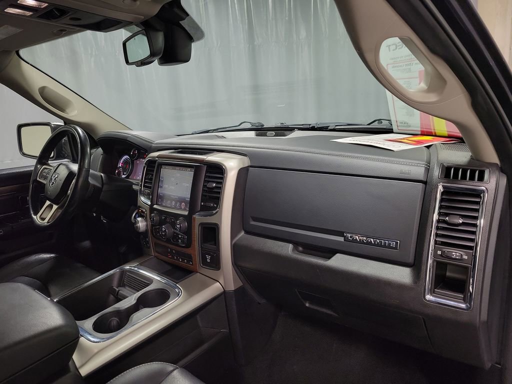 Used 2015 RAM 1500 Laramie w/ Convenience Group image 28
