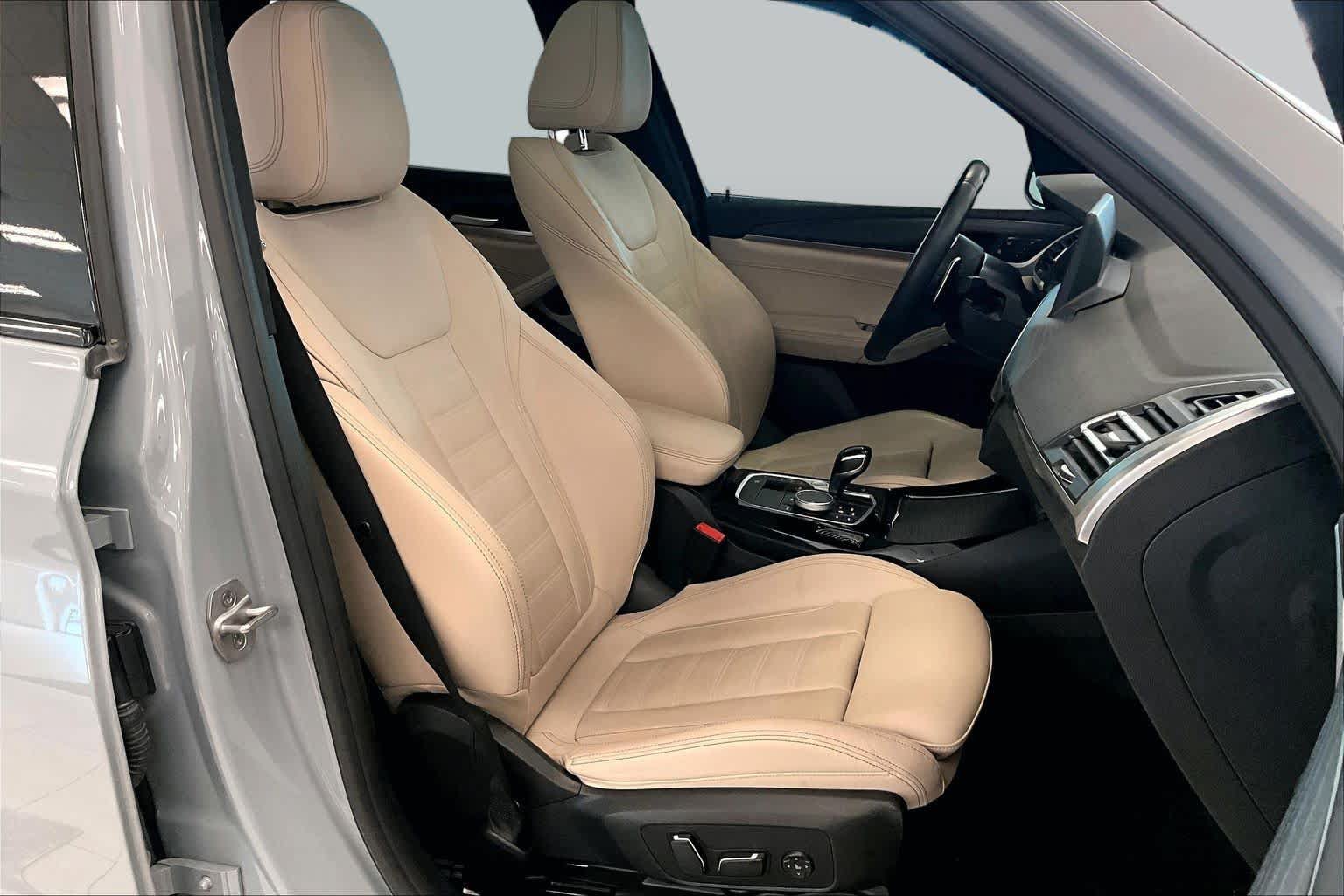Used 2024 BMW X3 sDrive30i w/ Premium Package RWD image 8