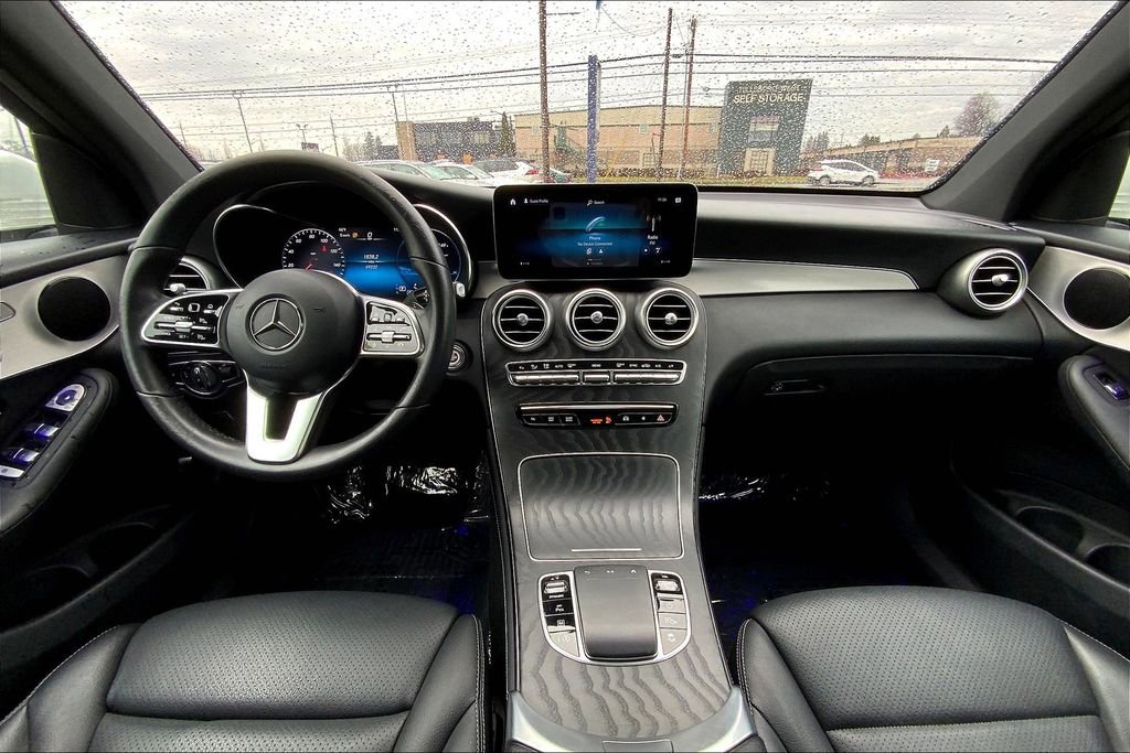 Used 2021 Mercedes-Benz GLC 300 4MATIC image 17