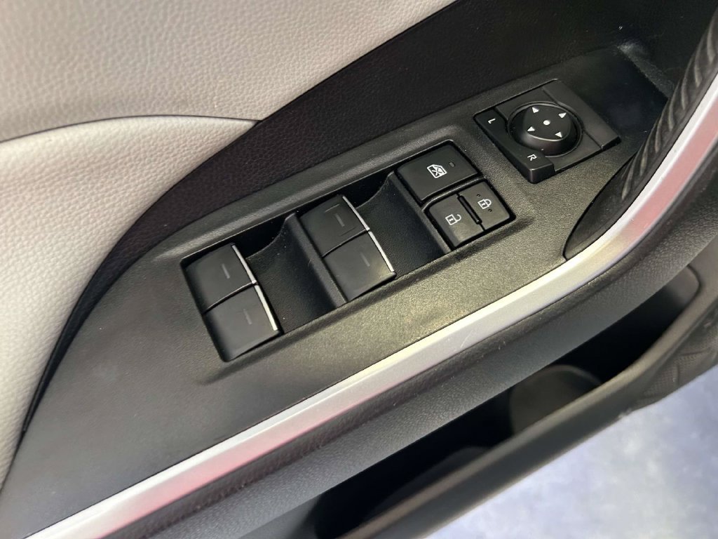 Used 2024 Toyota RAV4 XLE Premium FWD image 18