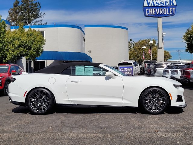Used 2023 Chevrolet Camaro ZL1 RWD image 5