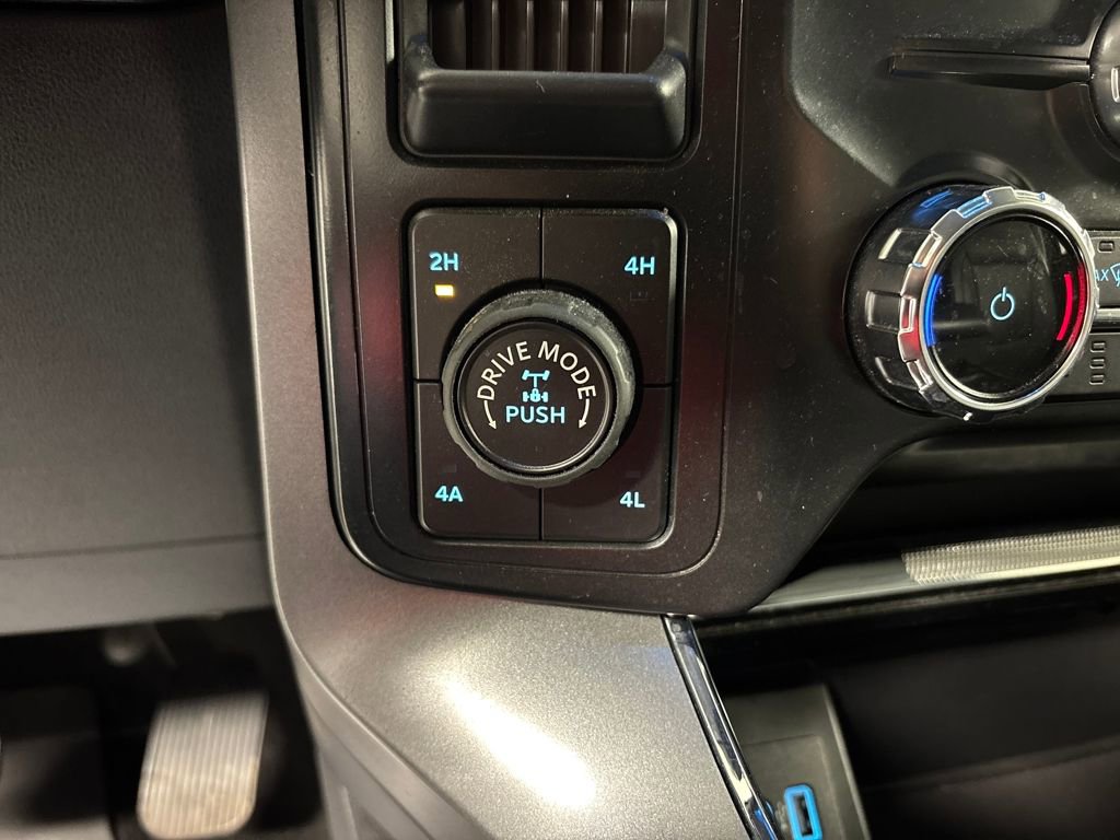 Used 2022 Ford F150 Lariat image 40