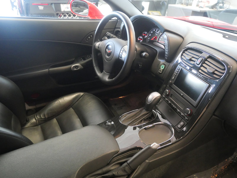 Used 2010 Chevrolet Corvette Coupe w/ Preferred Equipment Group image 15