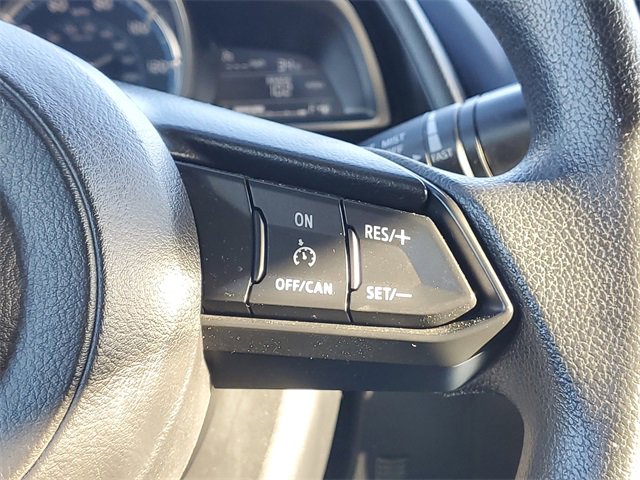 Used 2019 Toyota Yaris L image 16