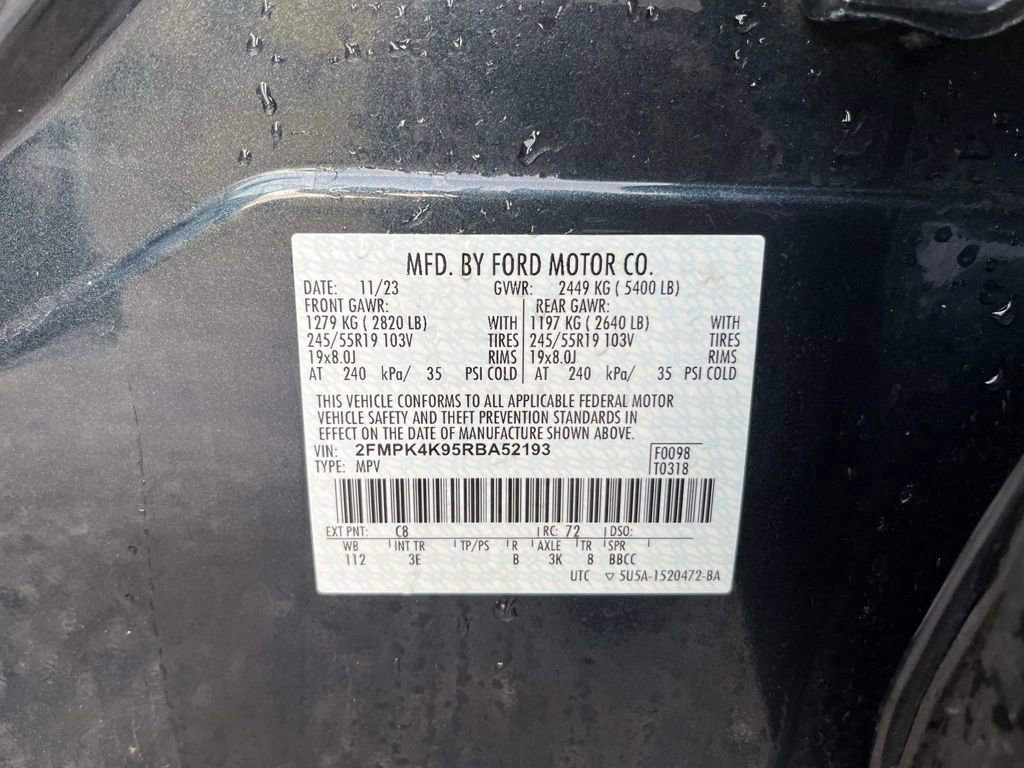 Used 2024 Ford Edge Titanium image 38