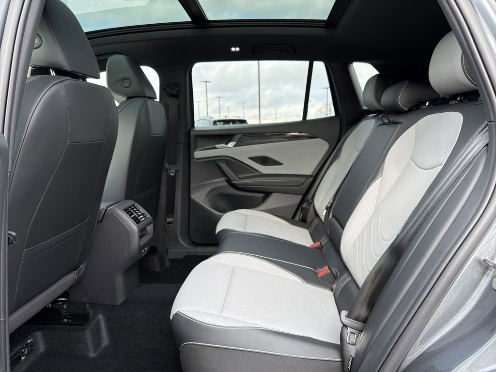 New 2026 Volkswagen Tiguan SE R-Line image 14