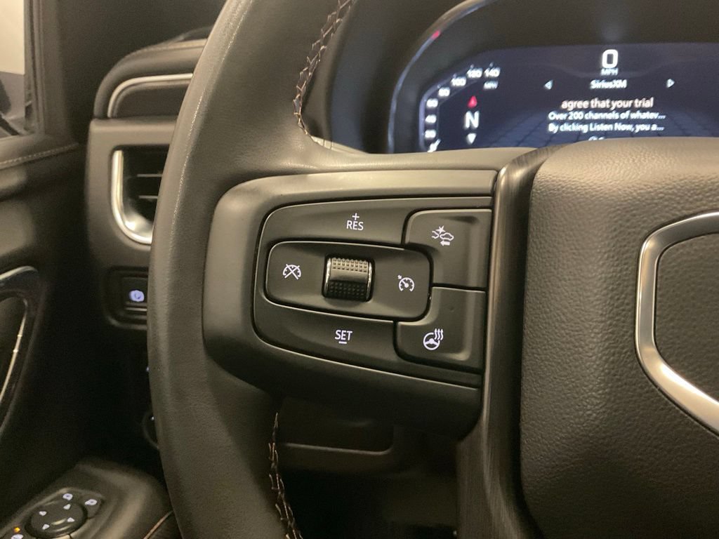 Used 2024 GMC Yukon XL AT4 w/ AT4 Premium Package AWD/4WD image 21