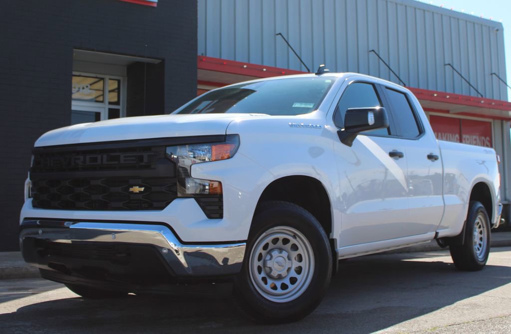 Used 2024 Chevrolet Silverado 1500 W/T w/ WT Value Package AWD/4WD image 12