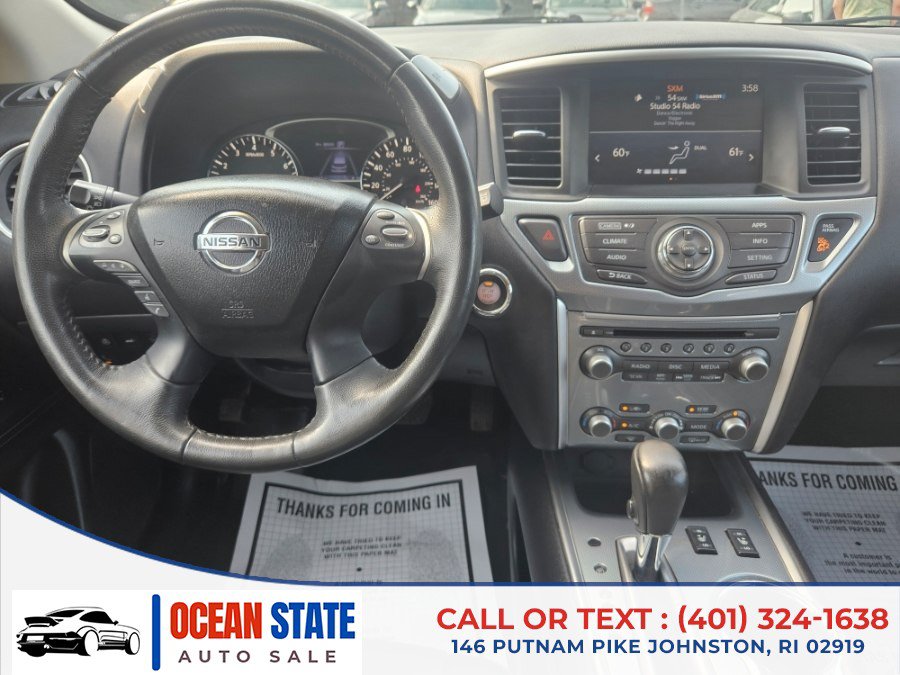 Used 2017 Nissan Pathfinder SL AWD/4WD image 18