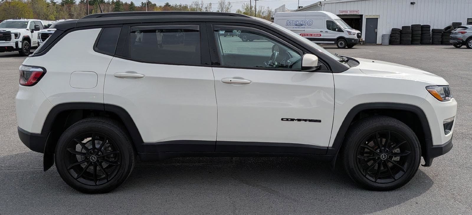 Used 2020 Jeep Compass Latitude AWD/4WD image 6
