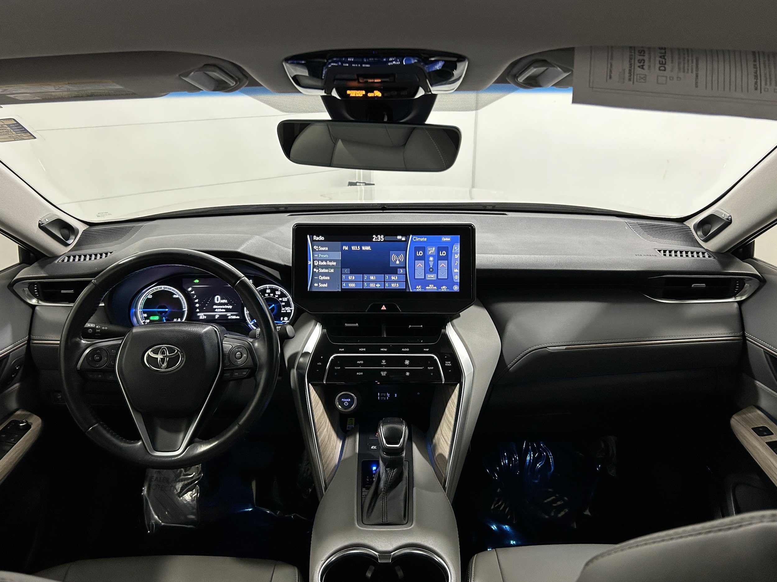 Used 2022 Toyota Venza XLE AWD/4WD image 14