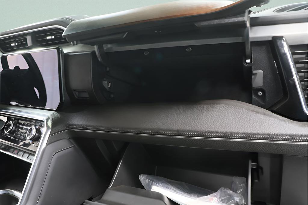 Used 2024 GMC Sierra 1500 Denali w/ Technology Package image 30