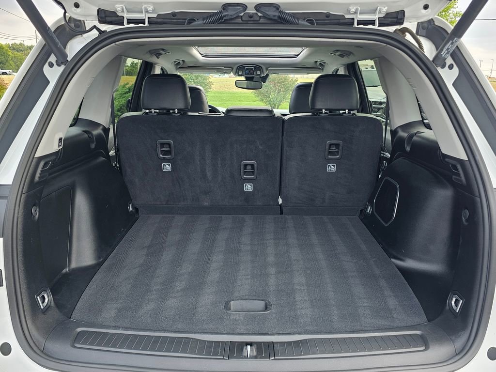 Used 2023 Jeep Grand Cherokee 4WD 4xe image 34