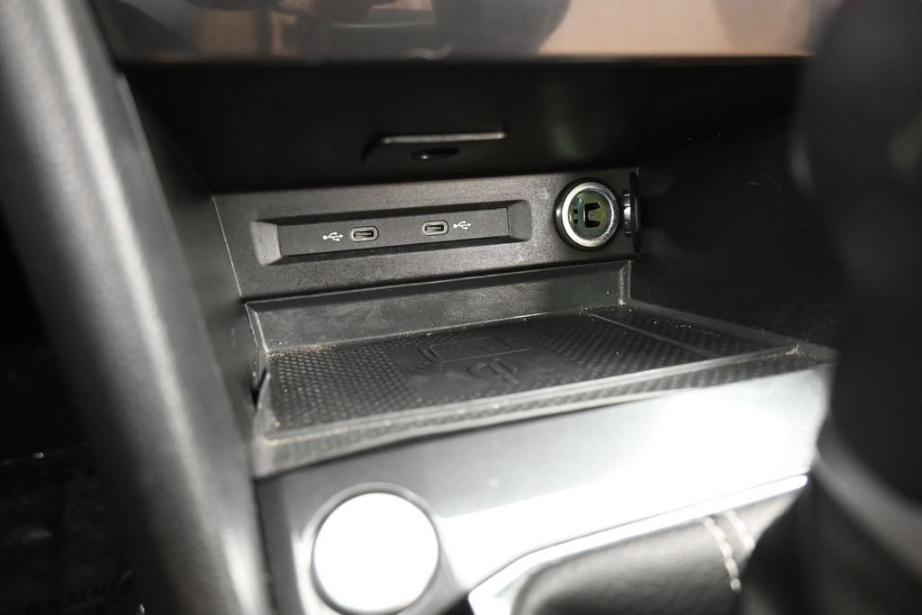 Used 2024 Volkswagen Tiguan SE R-Line FWD image 28