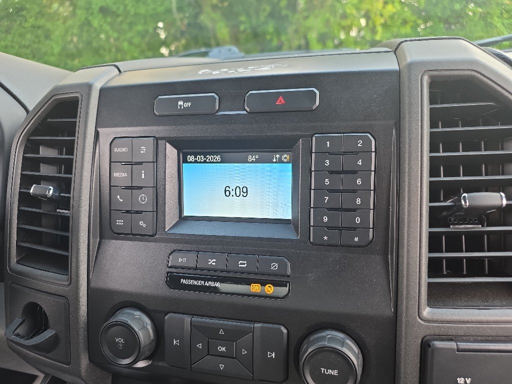 Certified 2022 Ford F550 2WD Regular Cab Super Duty image 15