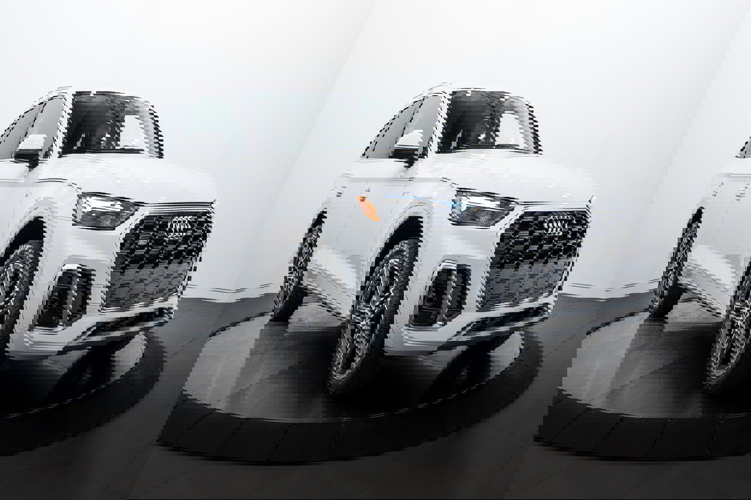 Certified 2023 Audi Q5 e Premium w/ Convenience Package