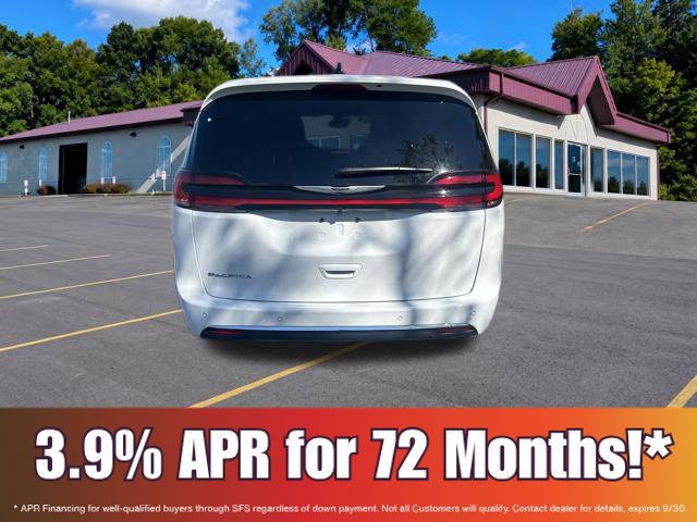 New 2026 Chrysler Pacifica Select FWD image 5