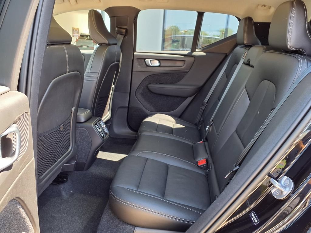 Certified 2023 Volvo XC40 B5 Ultimate w/ Climate Package AWD/4WD image 8