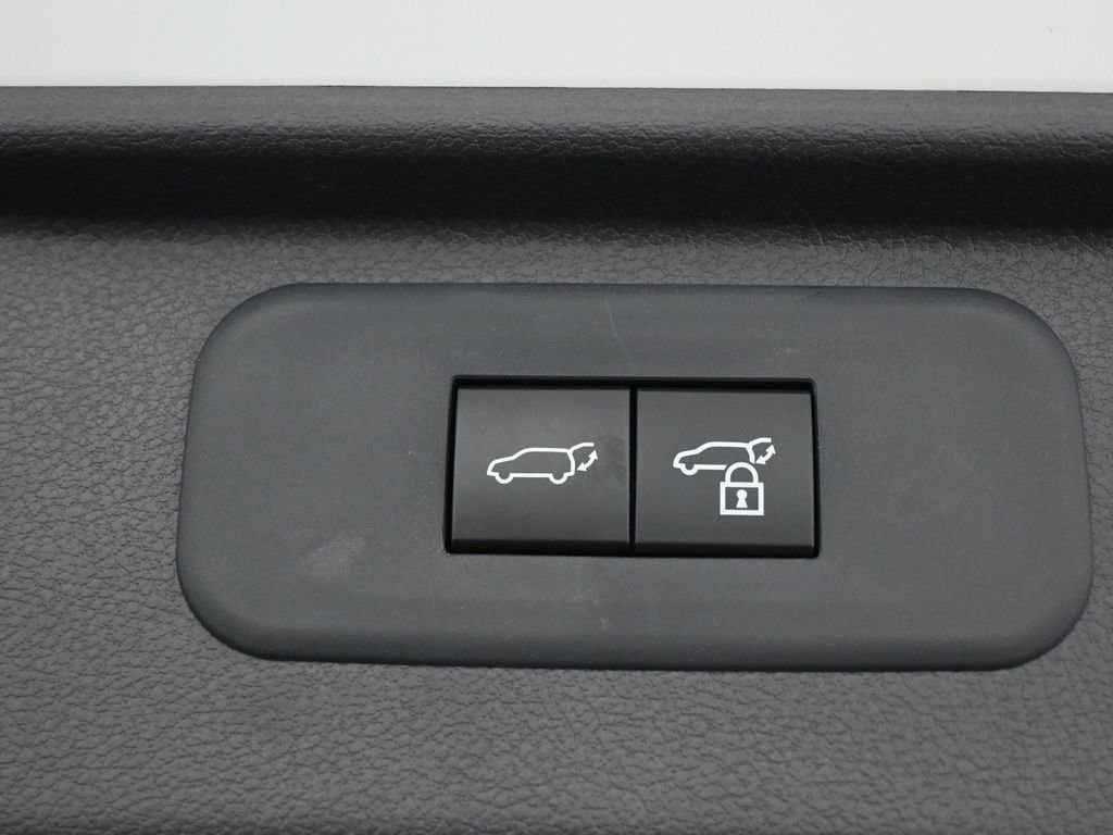 Used 2025 Toyota Grand Highlander FWD image 34
