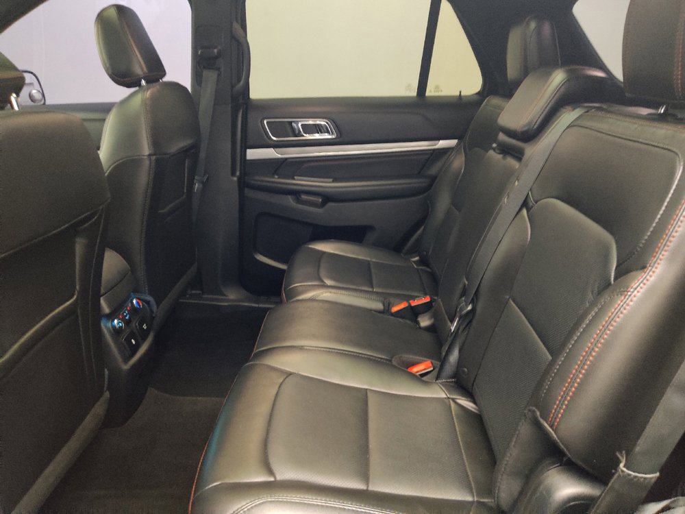Used 2018 Ford Explorer Sport w/ Equipment Group 401A AWD/4WD image 18