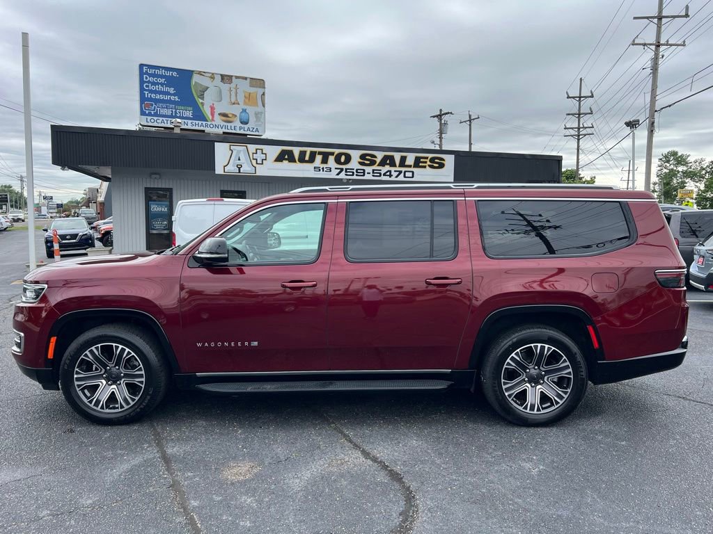 Used 2024 Jeep Wagoneer L Series II w/ Flexible Seating Group AWD/4WD image 1